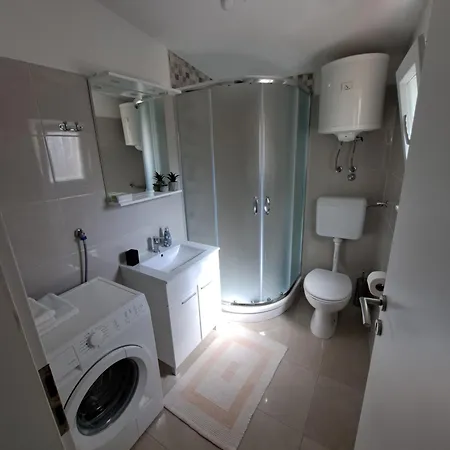 Ana Apartment Betina (Sibenik-Knin)