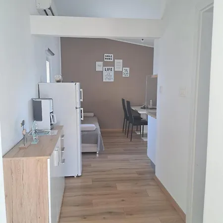 Apartment Ana *